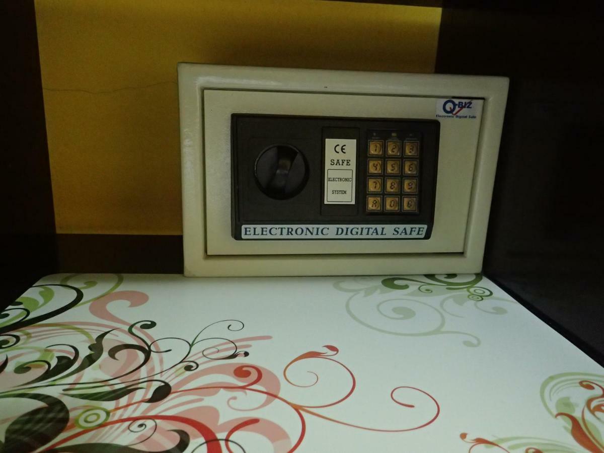 Captain Nemo Guesthouse เกาะเต่า ภายนอก รูปภาพ