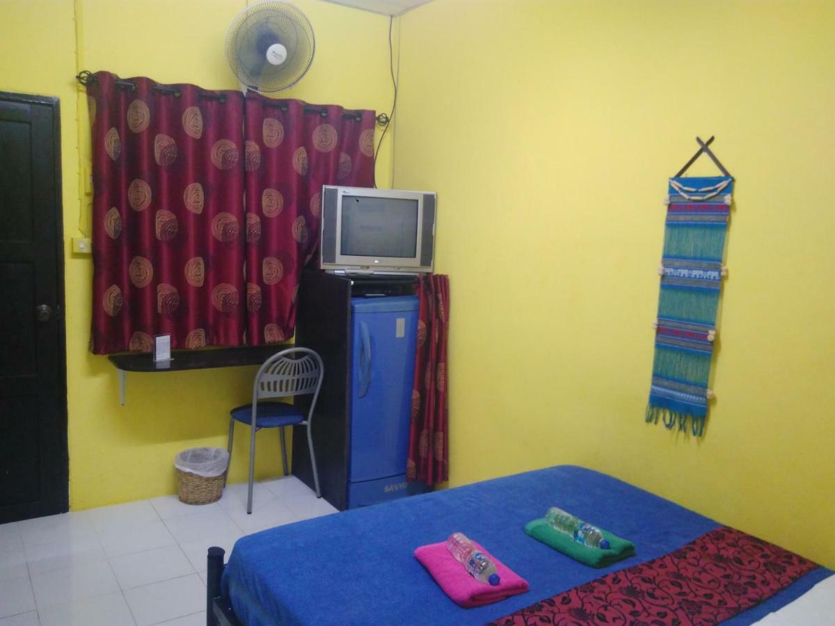 Captain Nemo Guesthouse เกาะเต่า ภายนอก รูปภาพ