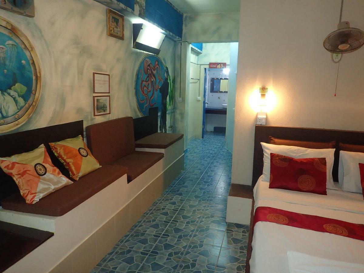 Captain Nemo Guesthouse เกาะเต่า ภายนอก รูปภาพ